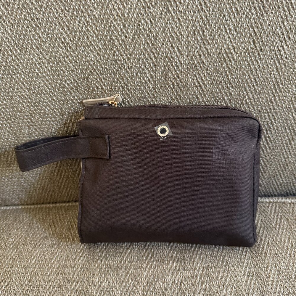 New and SEALED Emirates x Bvlgari Men’s Business Class Amenity Bag Pouch